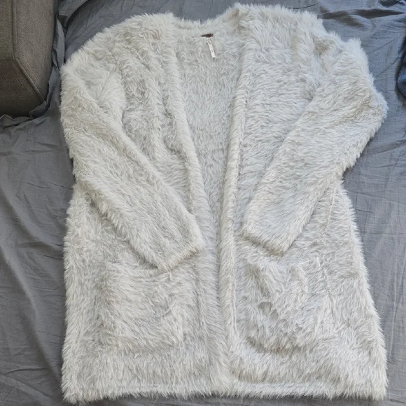 Free People Silver Cloud Faux Fur Cardigan Sweater Size S - Picture 4 of 6